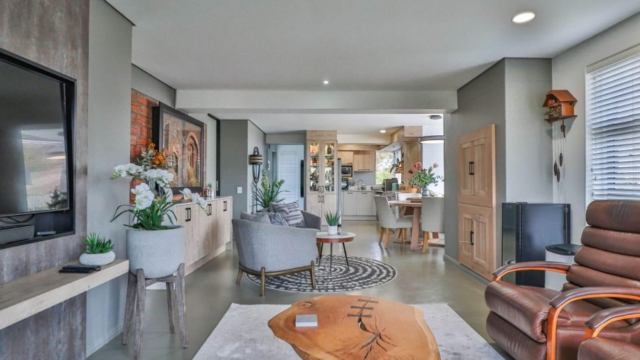 2 Bedroom Property for Sale in Island View Western Cape